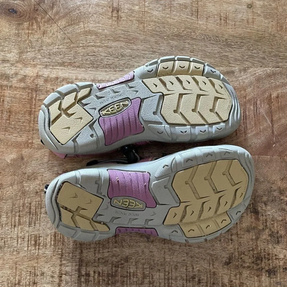 KEEN Newport H2 Pink Waterproof Outdoor Sandal Shoe Size 4 US Hiking Closed Toe